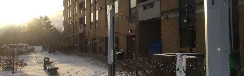 L’installation de bornes de recharge électriques dans les condos et multilogements